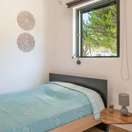 Mouria B Apartmán *