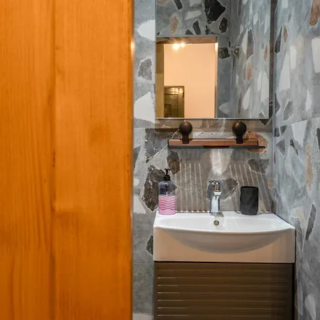 Mouria B Apartment